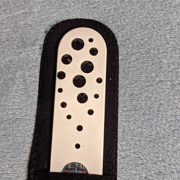 🆕7.5" White Czech Crystal Nail File W/BEAUTIFUL BLACK SWAROVS… - Picture 5 of 6